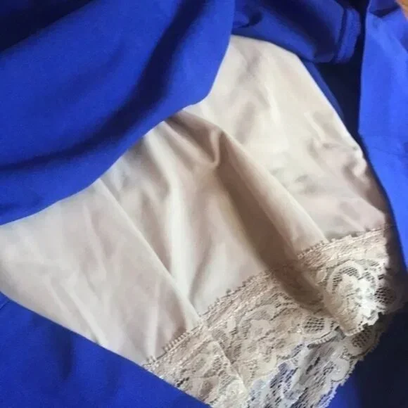 Sleeveless Size 16 Cobalt Blue Sheath Dress With V-Neckline - Picture 6 of 6